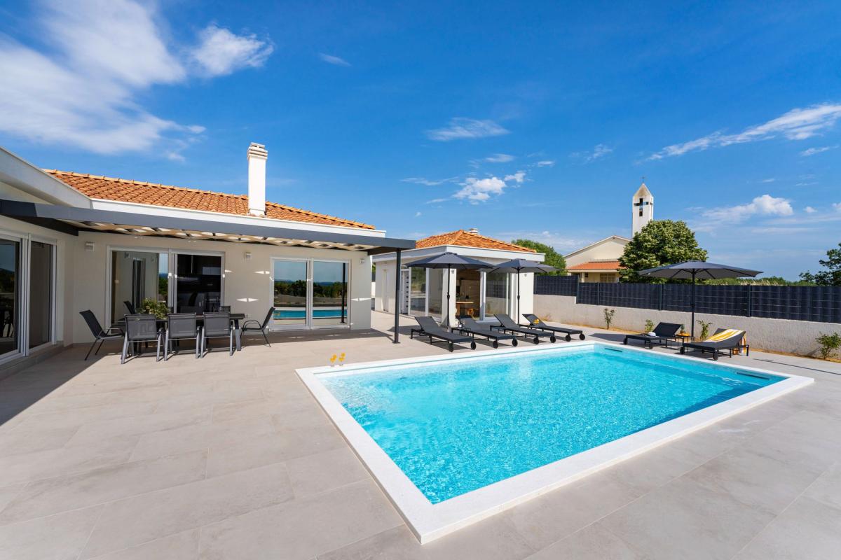 Villa Selmeni